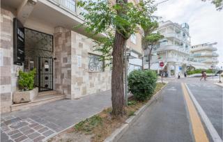 Cozy Apartment In Cattolica With Wifi - Cattolica - 8