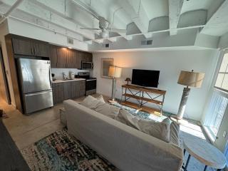 Wright Square Condo - Savannah - 7
