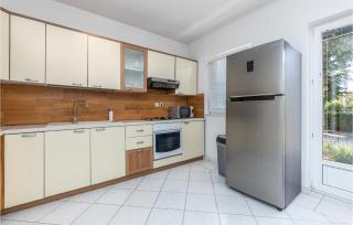 Amazing Apartment In Spincici - Jušići - 4