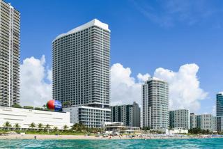 Beautiful Hyde Resort Luxe 2BR Private Beachfront - 0