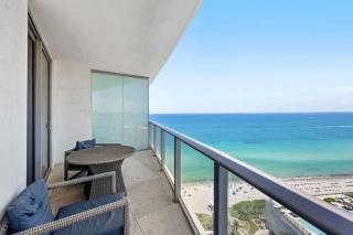 Beautiful Hyde Resort Luxe 2BR Private Beachfront - 8