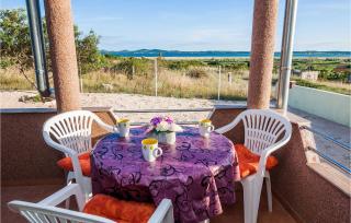 Two-Bedroom Holiday Home In Vrana - Vrana - 8