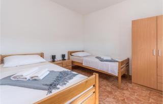 Two-Bedroom Holiday Home In Vrana - Vrana - 5