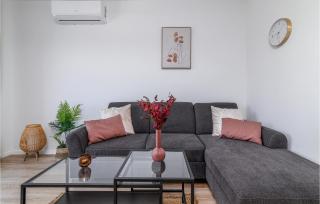 1 Bedroom Awesome Apartment In Rovinj - 7