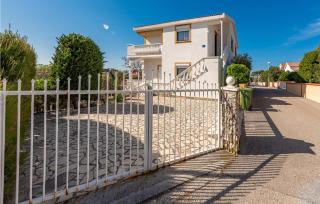 2 Bedroom Stunning Apartment In Vir - Vir - 9