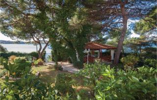 Three-Bedroom Apartment In Brodarica - Brodarica - 0