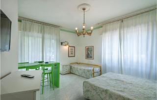 Gorgeous Apartment In Cattolica - Cattolica - 9