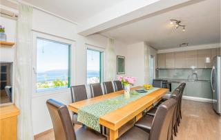 Amazing Home In Makarska - Makarska - 9