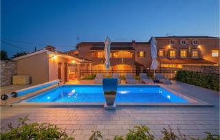 Beautiful Apartment In Hr-52215 Vodnjan - 5