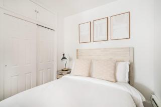69-3A Modern Holiday Getaway 1BR Prime Lower East Side Brand New - Nova Iorque - 1