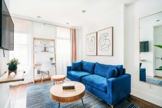 69-3B Celebrate in Style 1BR Prime Lower East Side Brand New - New York - 0