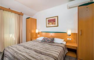 1 Bedroom Awesome Apartment In Baska - Baška - 4