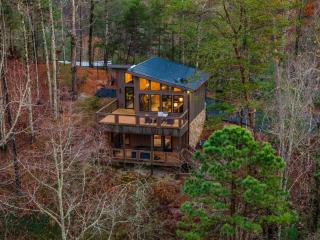 Secluded Luxury Cabin near Sevierville - Sevierville - 6