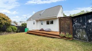 Avondale Retreat l Serene 3-Bed Home l Green Views - Auckland - 8