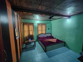 Hotel Sharjah Kashmir - Srinagar - 9