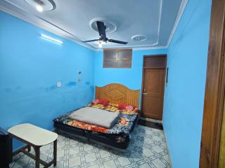 Hotel Sharjah Kashmir - Srinagar - 3