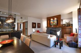 Edm 1510-11 Slope-side Adventure - 5