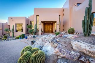 The Schloss 5Bd Hilltop Estate - Tucson - 5