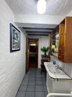 Hostal Casa de Mathias mini casa con hamacas - Puerto Ayora - 2