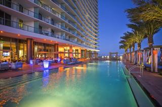 Luxe Stay at Lyfe Resort -Oceanfront & Amenities - Hollywood - 2