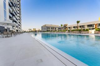 Full Dubai Skyline View LUX 1 BR JVC - 1