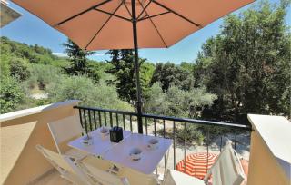 3 Bedroom Cozy Home In Mormoiron - Mormoiron - 8