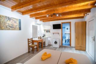 Room in Apartment - Third floor with sea view Double or twin room with private terrace - Parikia - 8