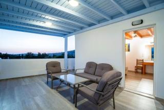 Third floor with sea view Double or twin room with private terrace - 3