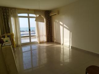 GOLDEN HAND and OHANA Beach House - 0
