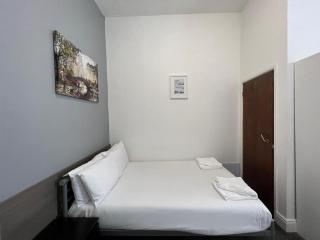 Crystal Beach Hotel - Bournemouth - 2