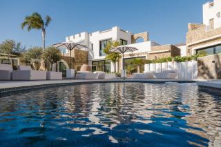 MiFlow Hotel Villas & Suites - 7