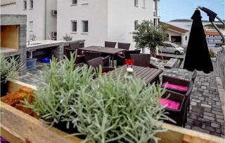 Nice Apartment In Sibenik With Kitchen - 0