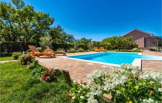 Four-Bedroom Holiday Home In Suhovare - Suhovare - 3