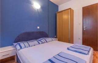 Two-Bedroom Apartment In Makarska - 1