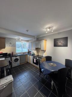Modern Apartment good distance from Dublin City and Airport 4people - 4