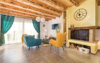 Awesome Home In Moscenicka Draga - 8