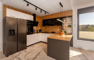 Gorgeous Home In Banjol - Banjol - 4