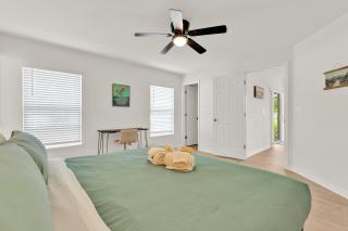3BR House with Backyard & access to Auburndale Trail - Auburndale - 4