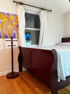 Aloha Homestay Falls Church - 7