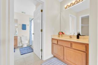 Experience the ultimate getaway at our 4-bedroom - Davenport - 0