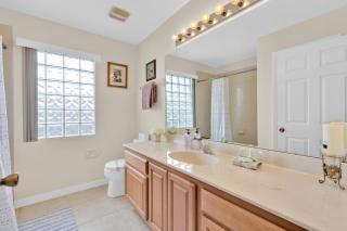 Experience the ultimate getaway at our 4-bedroom - Davenport - 6