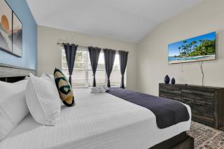 Gorgeous Family Home w Pool, pool Spa, BBQ, Game Room - Davenport - 8