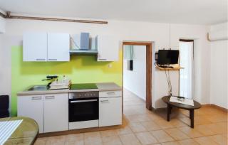 Pet Friendly Apartment In Njivice - Njivice - 6