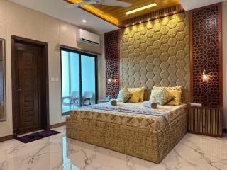 Exquisite Luxe 2 Bedroom Condo Close to GIGA MALL - Islamabad - 0