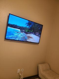 Family Fun House with FREE Heated Pool & Hot Tub & Game Room & Mini Golf in Chandler - Chandler - 8