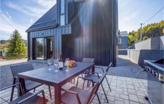 2 Bedroom Lovely Home In Stari Laz - 9