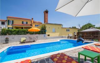 Amazing Home In Labin With Sauna - 3