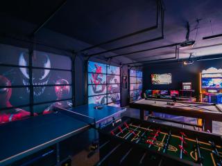 Da Spidey House: Waterslide, 100K Gameroom, Pickleball, Bocceball, & More - Indio - 1