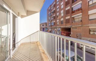 Amazing Apartment In Torrevieja - Torrevieja - 5