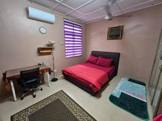 Homestay LaNik Saujana Utama 2 - Sungai Buluh - 1